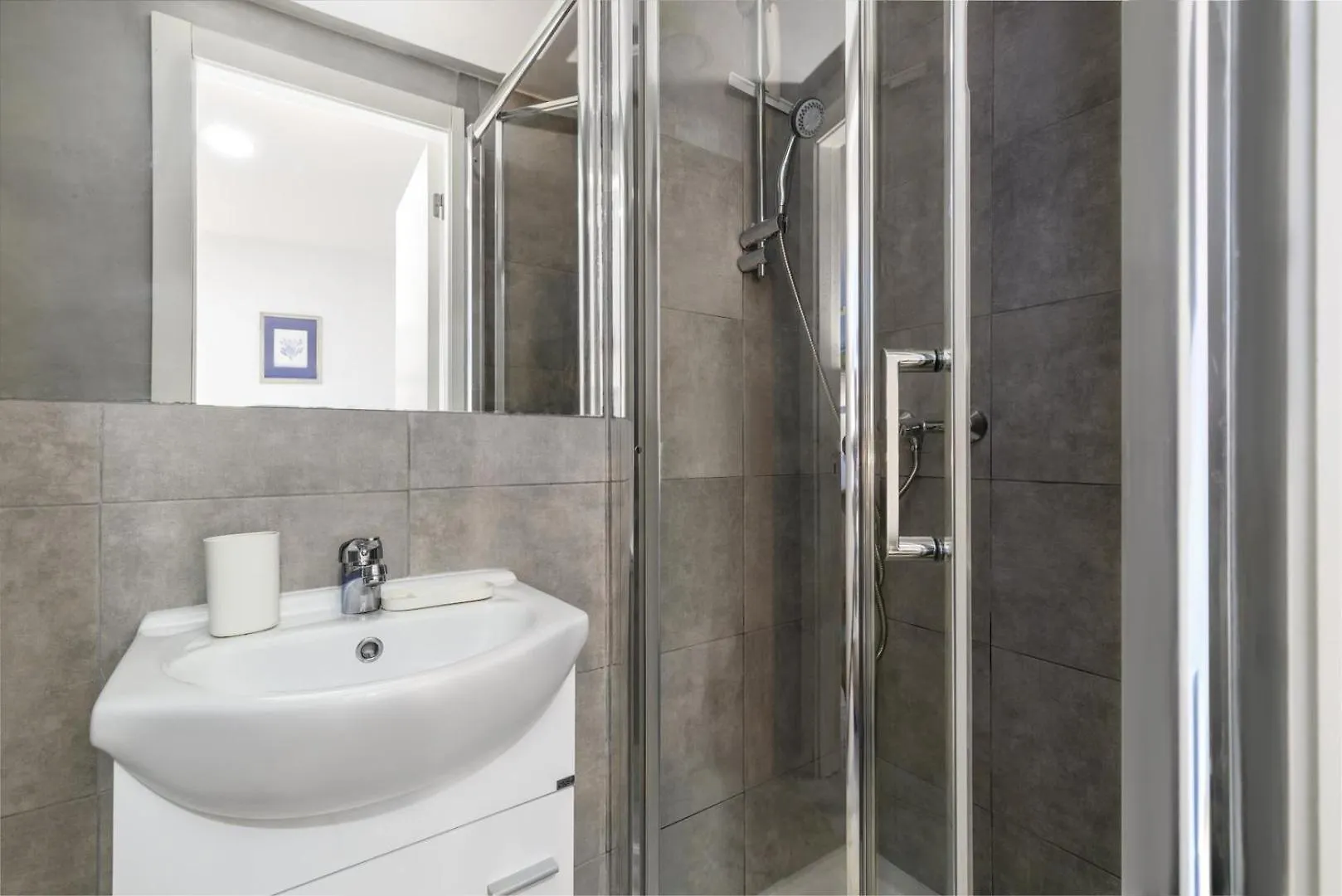Guestready - Minimalist Studio In Downtown Lisbon Apartment